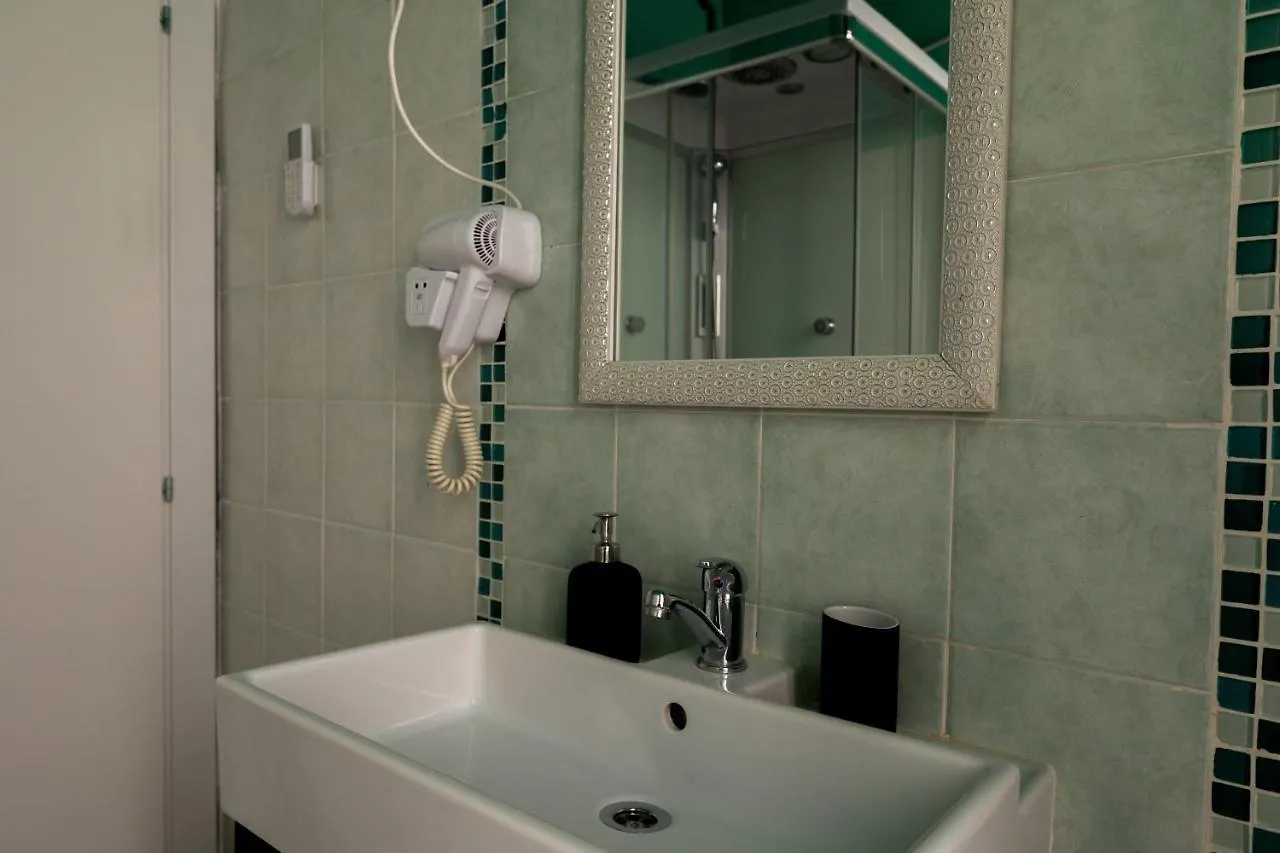 ג'נובה Granello Suite Central